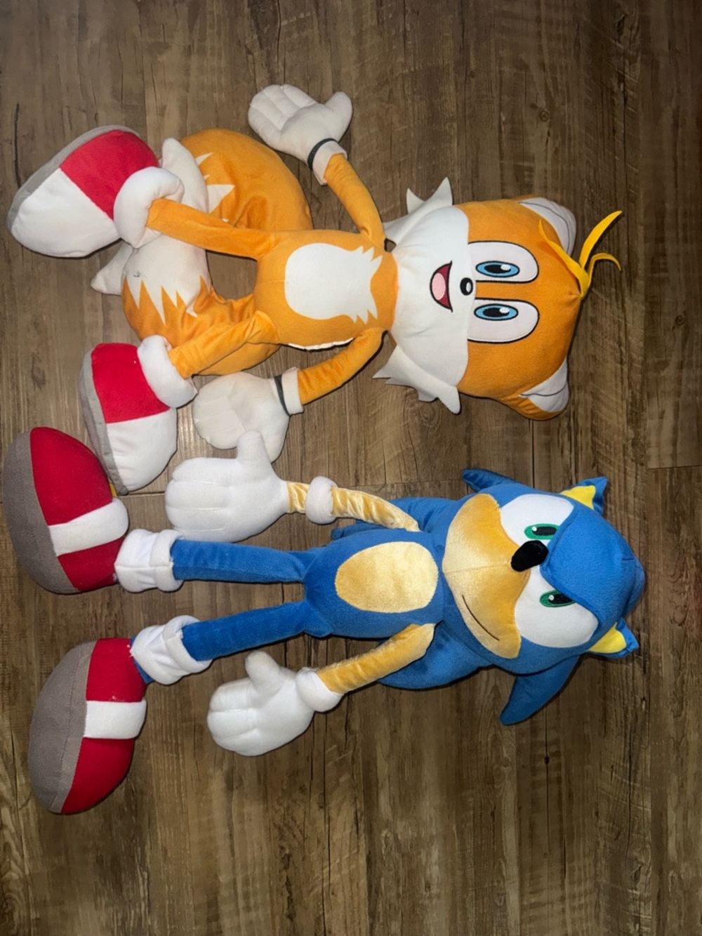 Sonic LARGE Sonic the Hedgehog franchise: Tails plush and Sonic plush bundle
